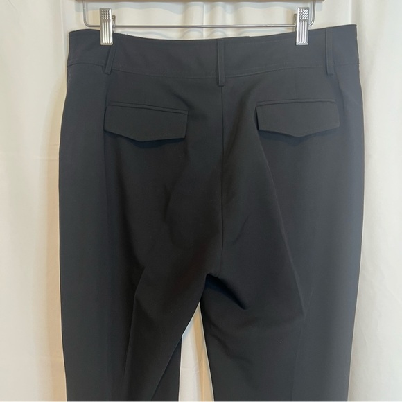 Women's DRESS BARN black w/buttons, capri/cropped pants slacks, size 10 - Picture 7 of 8
